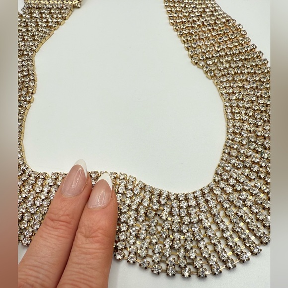 Elegant Gold Rhinestone Belt - Picture 4 of 4